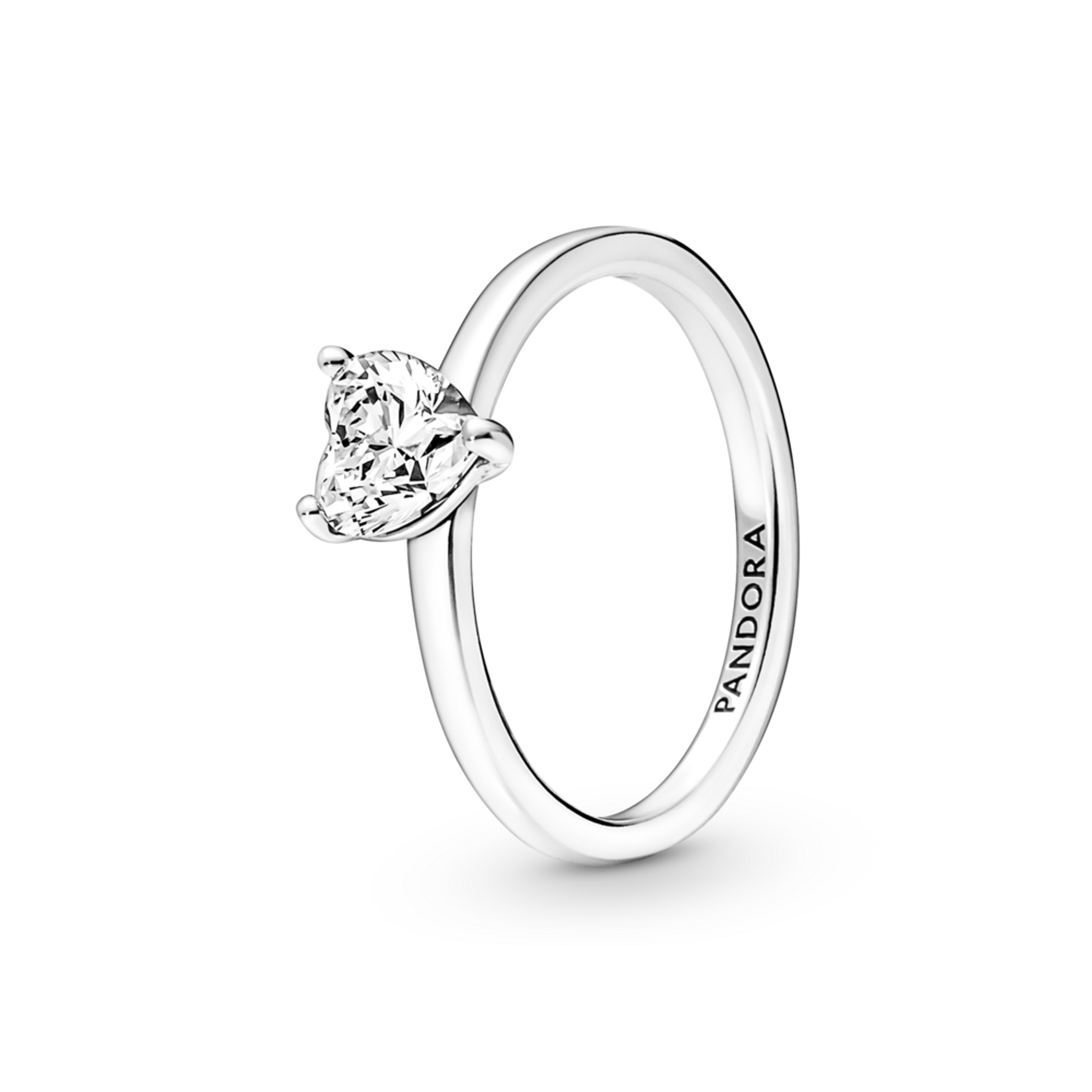 PANDORA prsten Třpytivé solitérní srdce 50