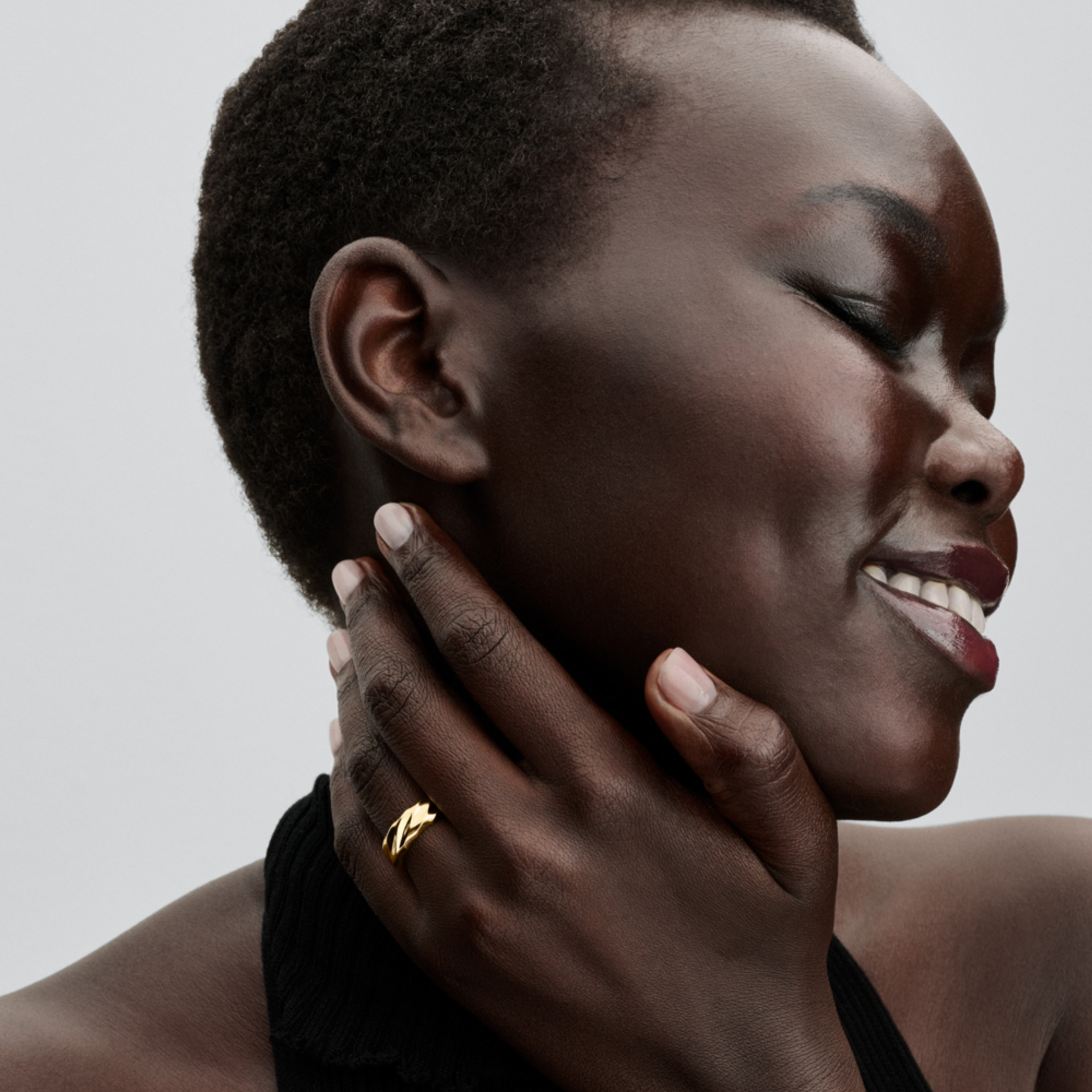 PANDORA Pozlátený skrútený prsteň - galéria #1