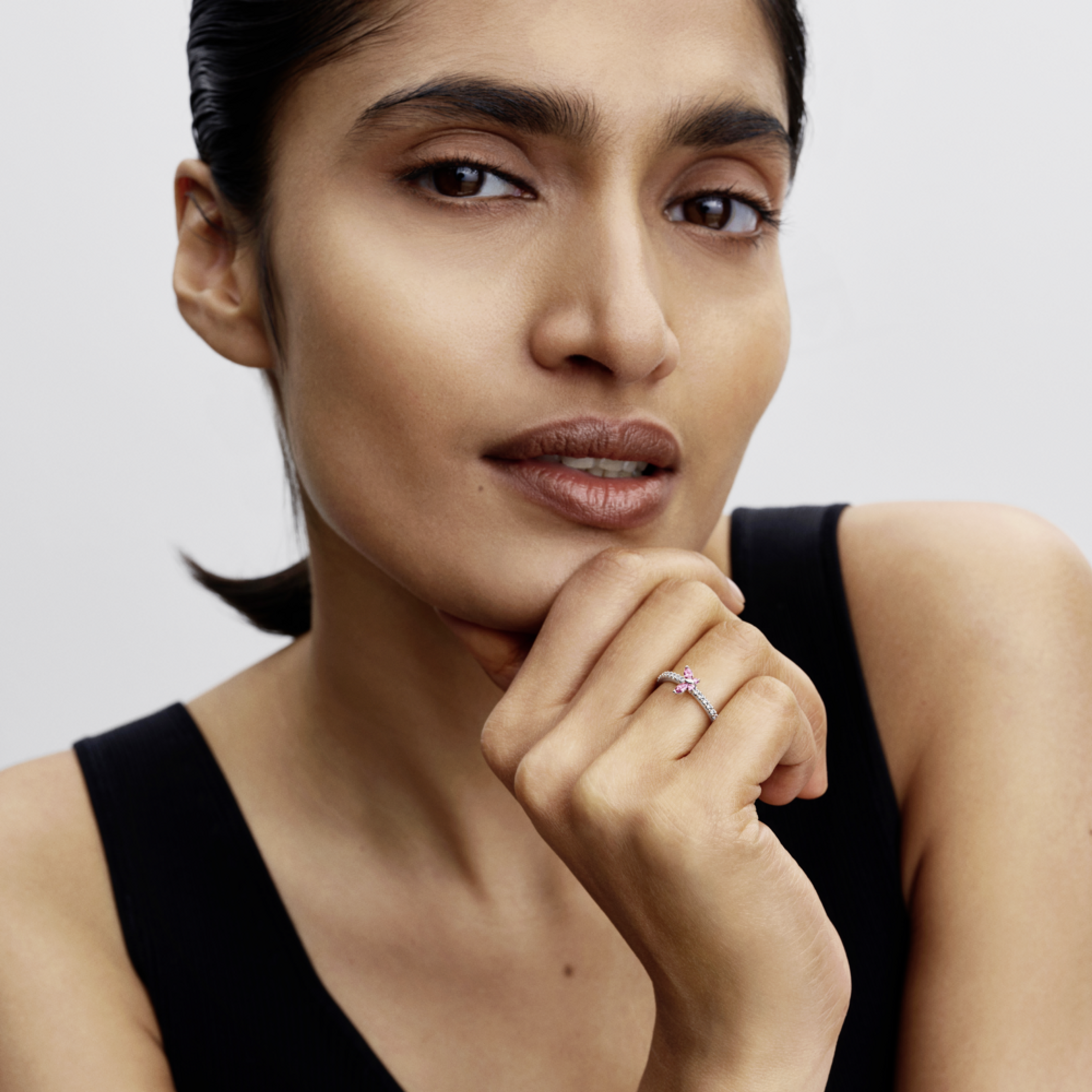 PANDORA strieborný prsteň s Ružovým motýľom - galéria #2