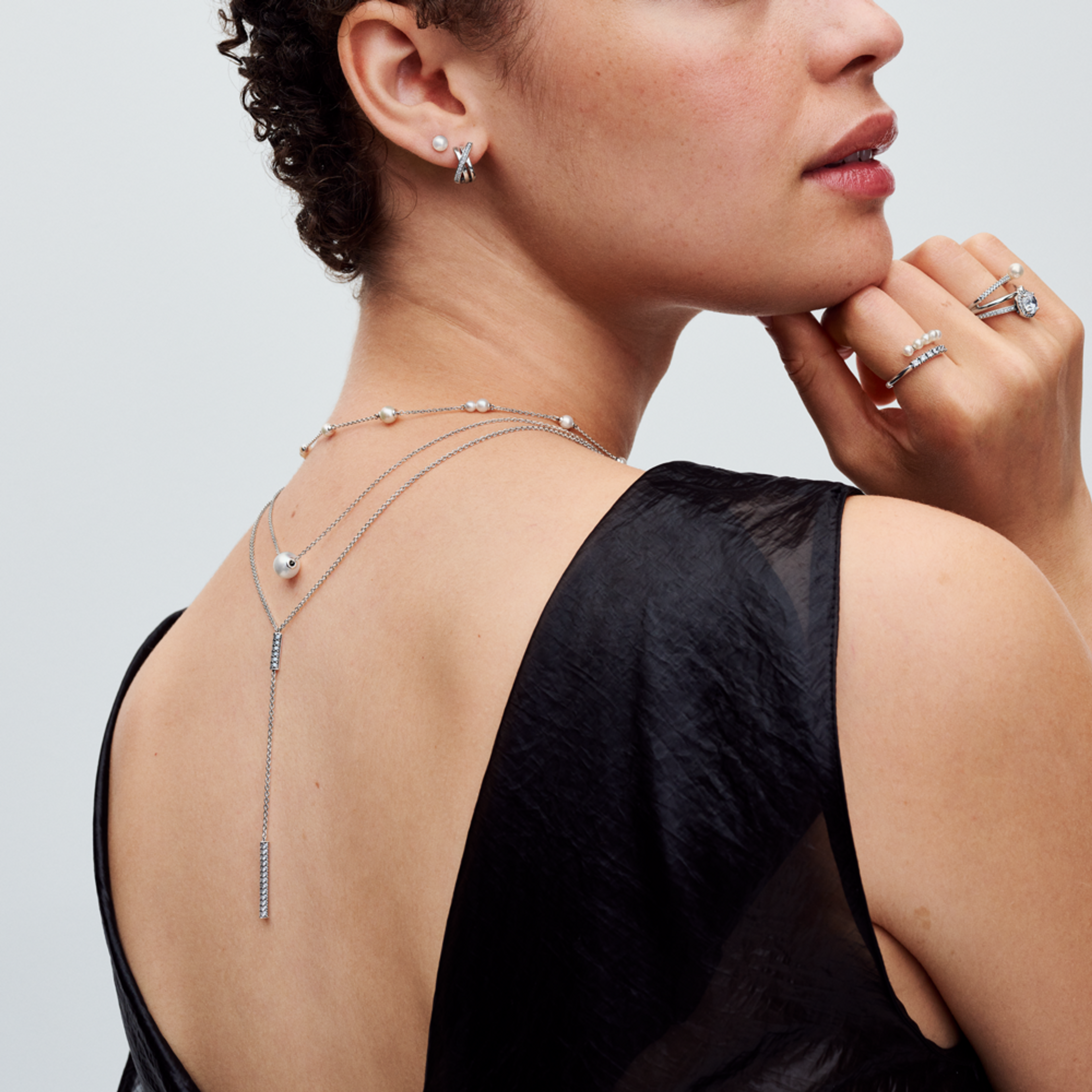 PANDORA krátky náhrdelník s pevnými príveskami Upravená sladkovodná kultivovaná perla - galéria #1