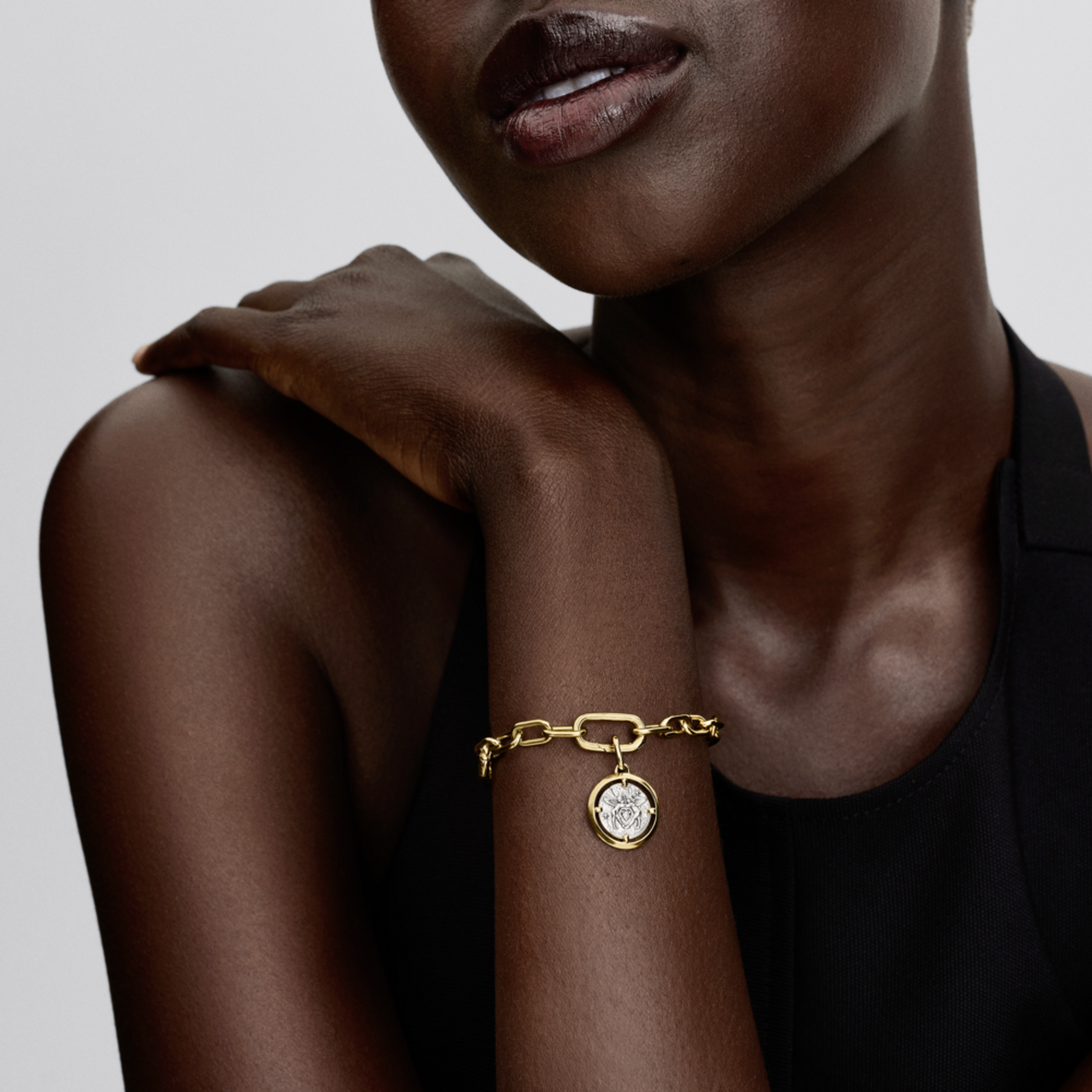 PANDORA Medailónkový prívesok Amorci - galéria #1