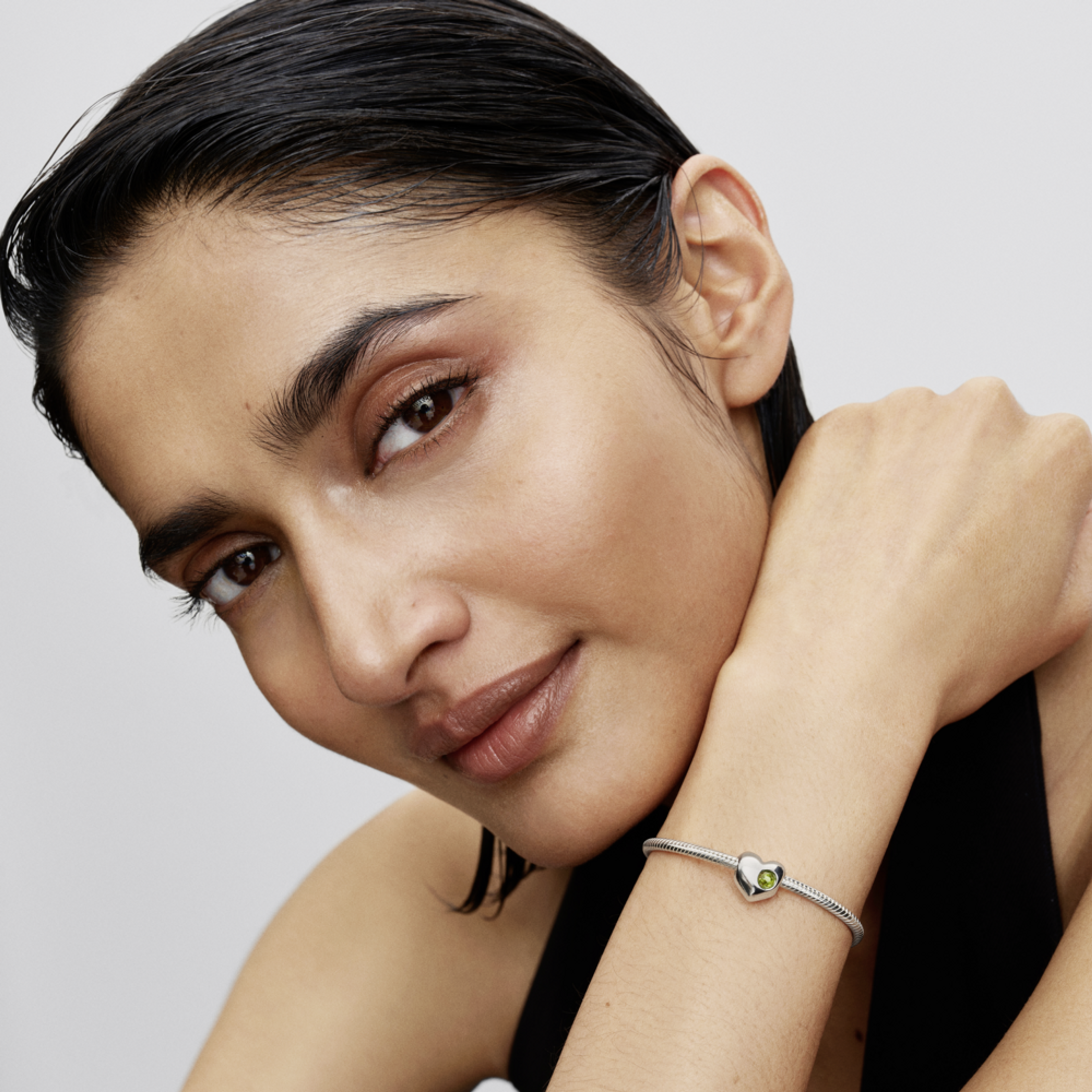 PANDORA gravírovateľný prívesok v tvare srdca so zeleným kameňom - galéria #1